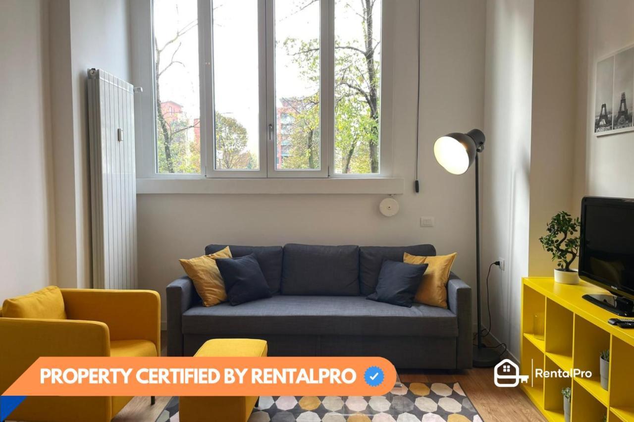 Apartament Navigli Design Loft - 7 Stops From Duomo, Ac, Netflix Mediolan Zewnętrze zdjęcie